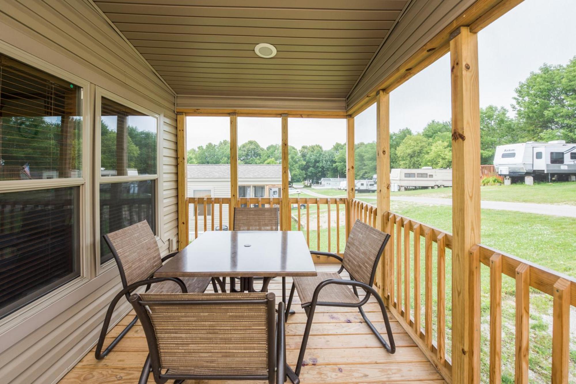 Plymouth Rock Camping Resort Deluxe Cottage Elkhart Lake Exterior photo